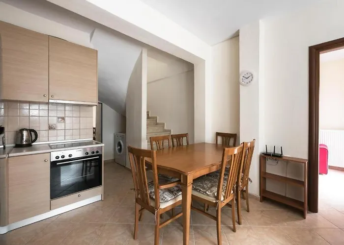 Captain's Maisonettes