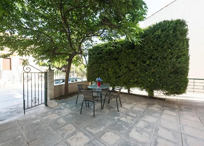 Captain's Maisonettes Villa Nikiti (Sithonia)