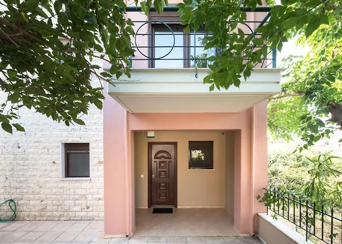 Captain's Maisonettes Villa